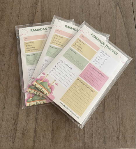 Ramadan Tracker Notepad